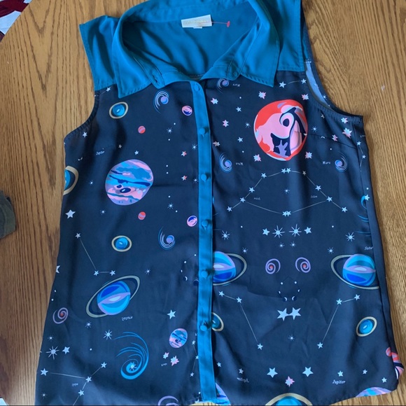 Modcloth Tops - ModCloth Planet Button Up Tank Top Large